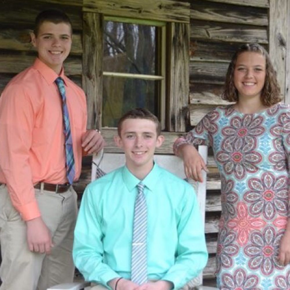 Meet your Posher, Danielle